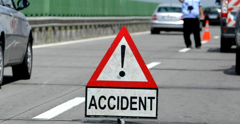 Accident rutier pe Autostrada Soarelui. O persoană a fost rănită - acc3-1530885618.jpg