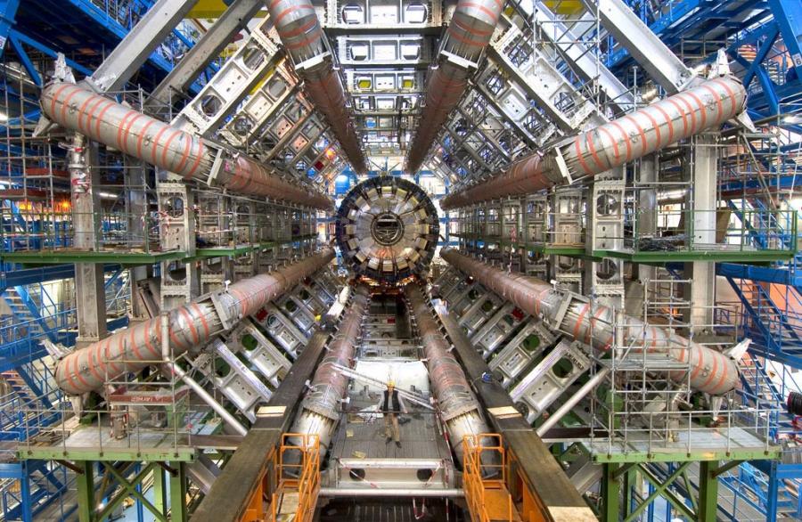 Va fi construit cel mai mare accelerator de particule din lume - acceleratordeparticule-1446369710.jpg