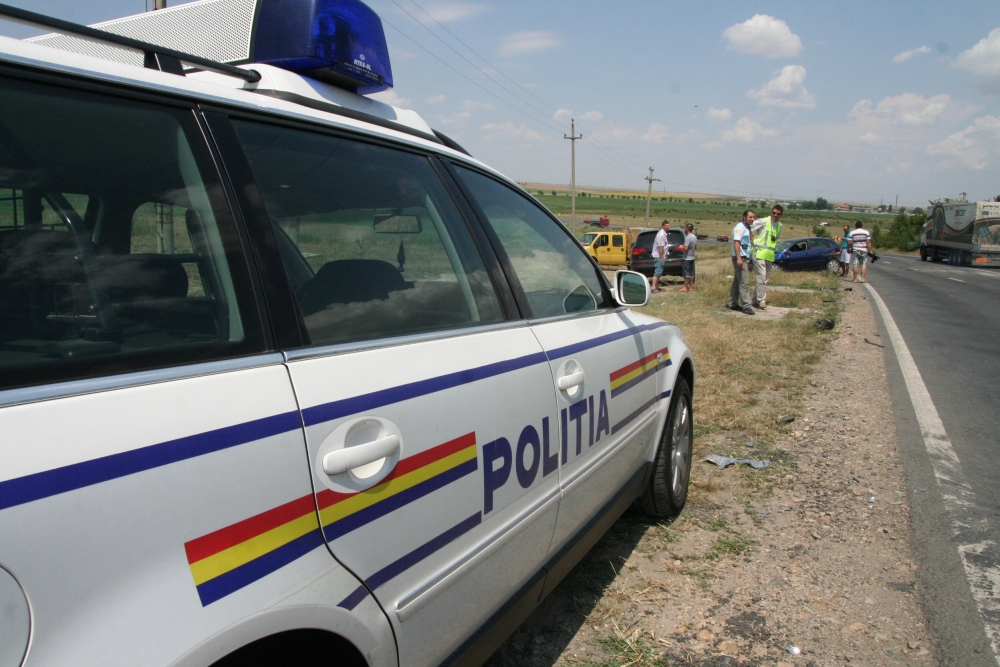 Accident rutier mortal la ieșirea din localitatea Dorobanțu - acciden25-1349770590.jpg