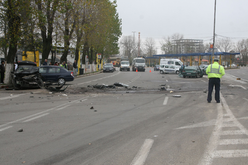 RAVAGII pe șoselele din Constanța - accident-1335208794.jpg