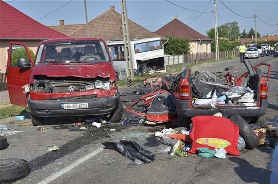 CARNAGIU PE ȘOSEA: 4 persoane și-au pierdut viața - accident-1477663024.jpg