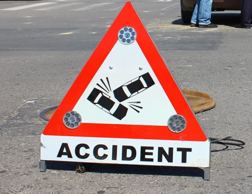 Accident rutier cu un autobuz, în centrul Constanței - accident-1566120850.jpg