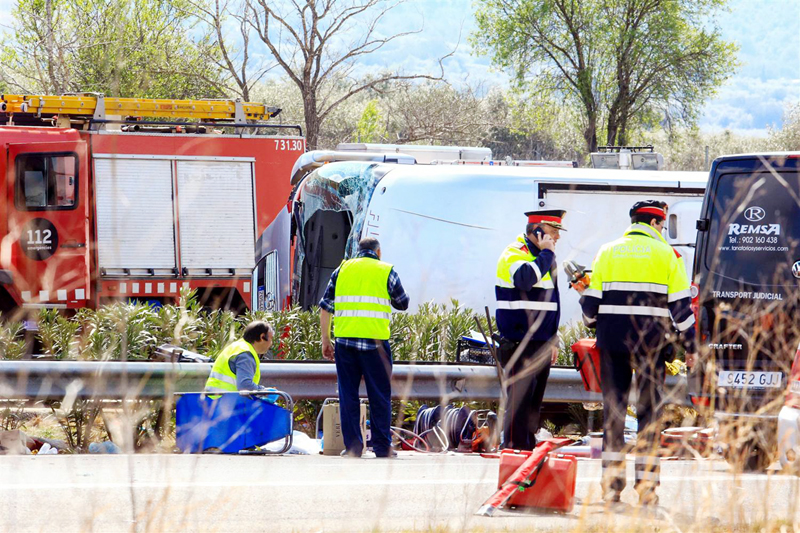 Grav accident de autocar  la Barcelona. 24 de victime - accidentautobuz-1473854891.jpg