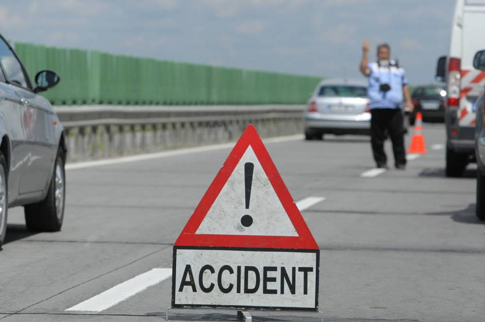 Accident rutier în drum spre mare! Trafic îngreunat - accidentautostrada-1439188328.jpg