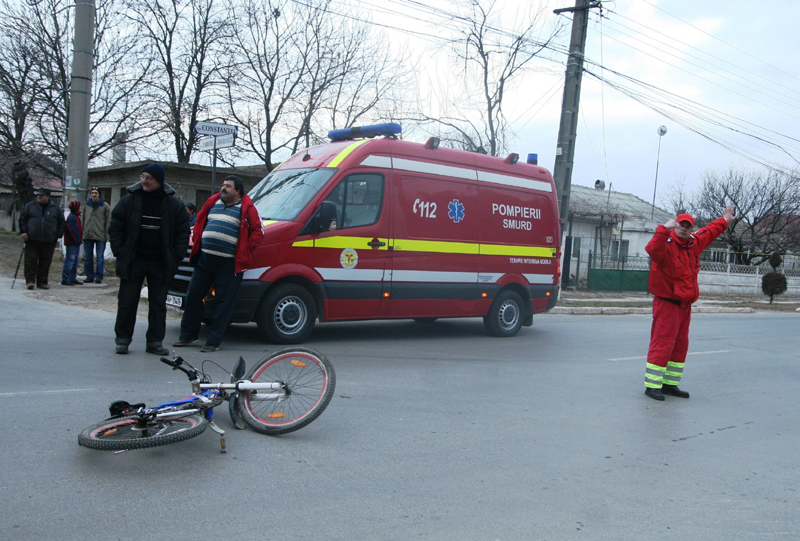 Accidente rutiere mortale în județul Constanța - accidentcumpanastrtransformatoru-1318782440.jpg