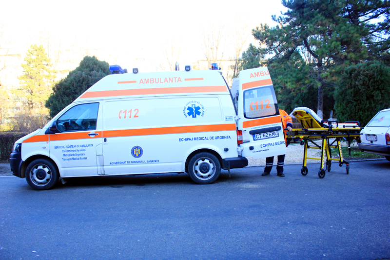 Week-end plin de accidente, la Constanța: un mort și mai mulți răniți - accidentemulte-1454248097.jpg