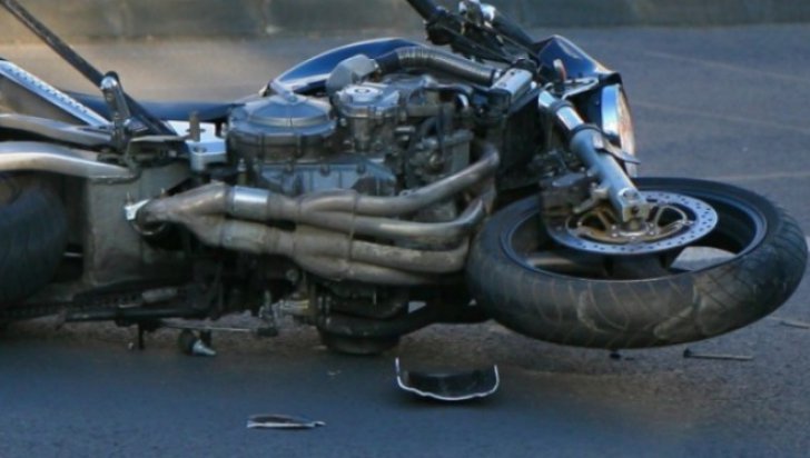 Motociclist român, mort în Germania. Trupul a zăcut în câmp ore întregi până a fost găsit - accidentmotocicletapozabunarau02-1528182153.jpg