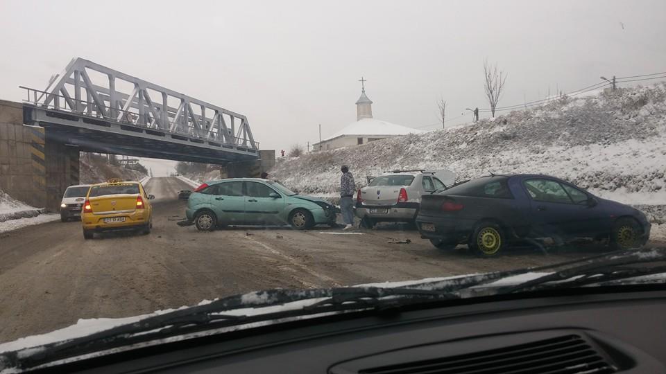 Accident la intrare în orașul Ovidiu - accidentovidiu-1417332777.jpg