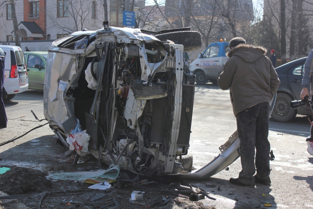 Cele mai des întâlnite cauze ale accidentelor din Constanța - accidentsoveja11-1384180355.jpg