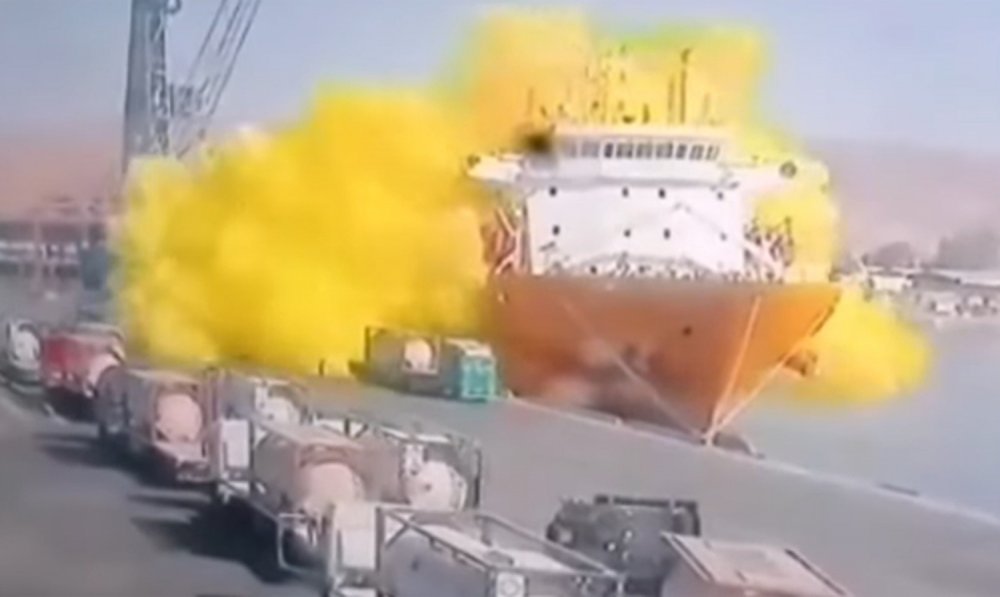 Tragedie în portul Aqaba, cu 10 morți și 251 de persoane intoxicate cu clor - accidenttragicinportulaqaba-1656506648.jpg
