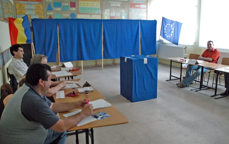 ZI NEAGRĂ! Trei români și-au găsit sfârșitul la secția de votare - actiunialegeri-1574593643.jpg