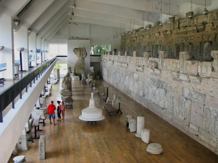 Paznicul Muzeului din Adamclisi găsit în comă - adamclisi-1457509278.jpg