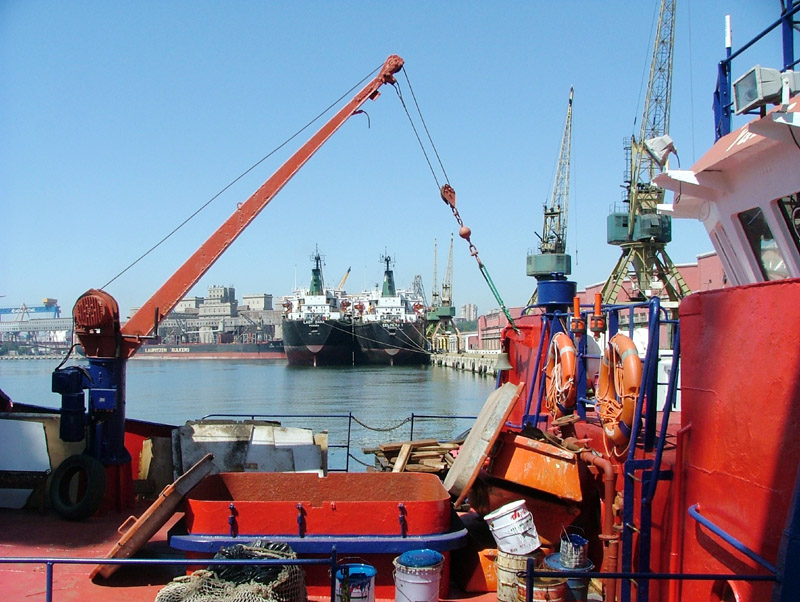 Administrația Porturilor Maritime Constanța,  obligată să aducă mai multe venituri în 2014 - administratia1-1403192186.jpg