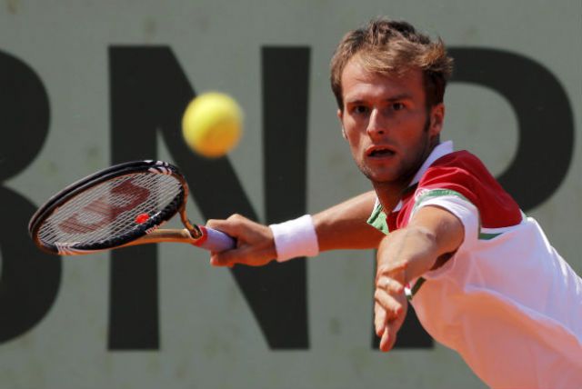 Tenis: Adrian Ungur s-a calificat în sferturile turneului challenger de la Mons - adrianungur-1380865533.jpg