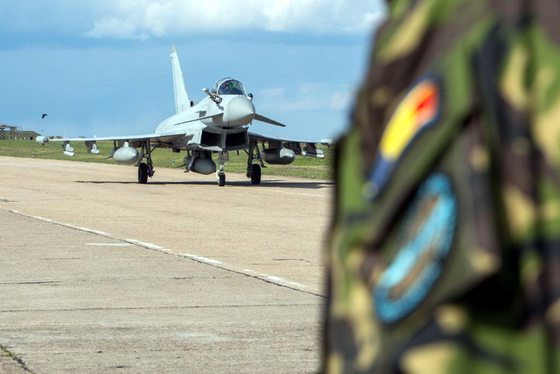 Aeronavele Typhoon au ajuns la Constanța - aeronaveletyphoon-1493138786.jpg