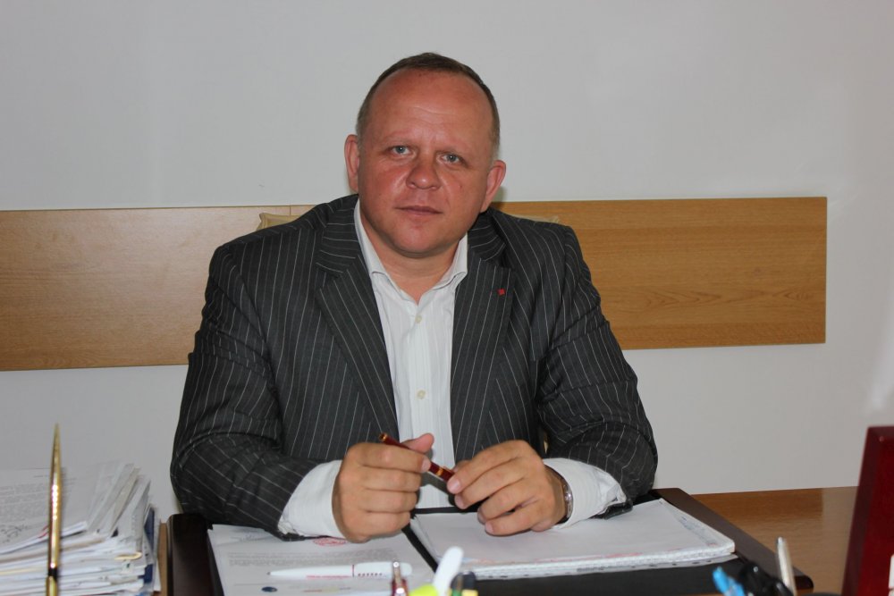 Primarul Cristian Cîrjaliu: 