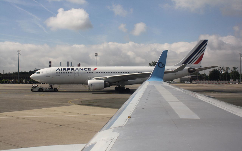 Air France a refuzat să îmbarce  15 persoane către SUA, după ce Trump a semnat decretul împotriva migrației - airfrance-1485779315.jpg
