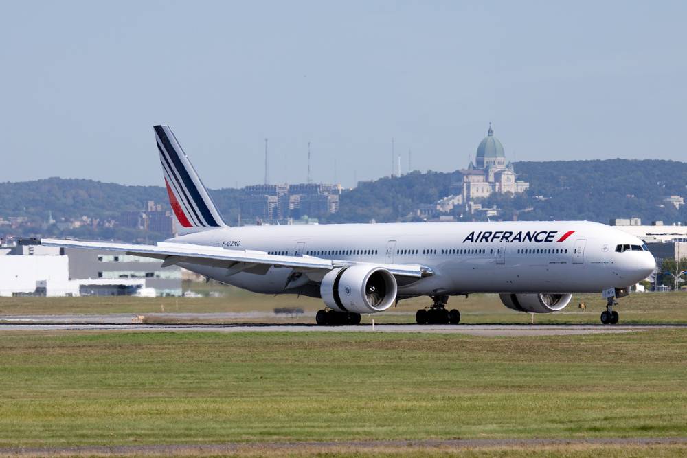Coliziune între două avioane ale Air France - airfranceboeing777300eryul2009-1462962954.jpg