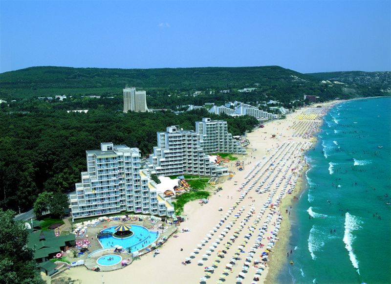 Rezervările early booking pentru litoralul bulgăresc au crescut considerabil - albena-1369744206.jpg