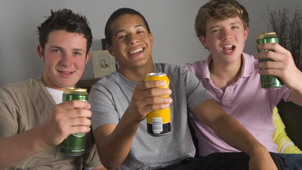 Alcoolismul afectează abilităţile cognitive ale adolescenţilor - alcoolism-1669826668.jpeg