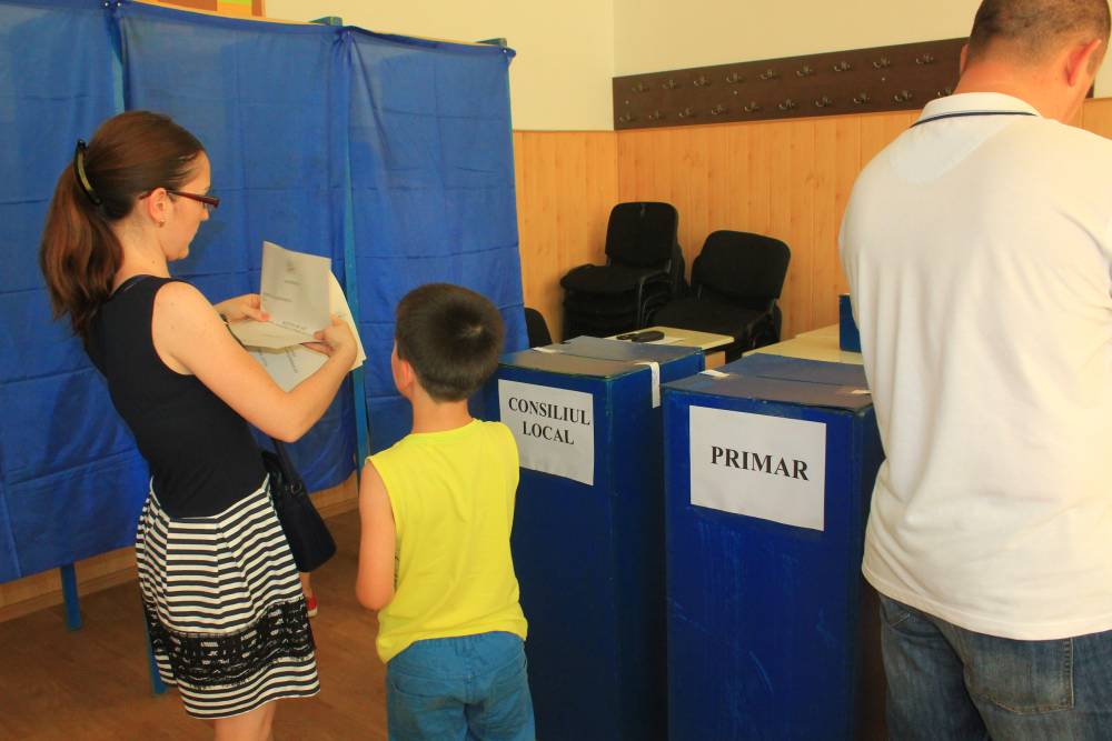 Alegeri Constanța. Prezență slabă la vot în comuna Peștera - alegeri20161-1465127490.jpg