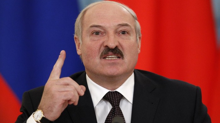 Aleksandr Lukașenko, reales pentru a șasea oară președintele Belarusului, cu aproape 80% din voturi - aleksandrlukaenko-1597041938.jpg