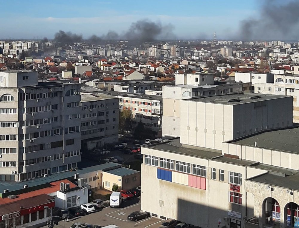 VIDEO / ALERTĂ! Arde o casă în cartierul Coiciu - alertaarde-1638439560.jpg