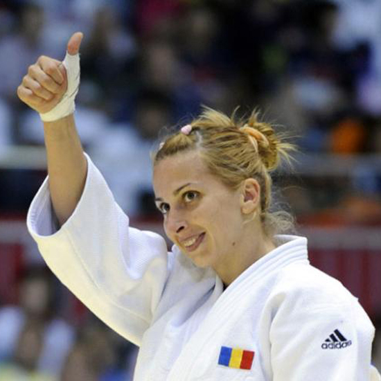 Alina Dumitru, medalie de bronz la Grand Slam Paris - alinadumitru-1328379061.jpg