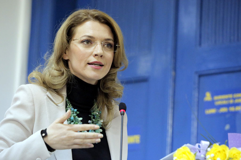 Alina Gorghiu, președinte unic  al PNL. Listele  de candidați,  după 20 octombrie - alinagorghiu-1476009933.jpg