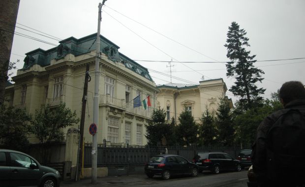 Amenințare cu bombă la ambasada Ungariei din București - ambasada-1346579417.jpg