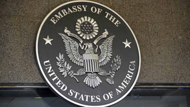 Ambasada SUA critică ordonanța traseismului aleșilor locali - ambasada-1409211550.jpg