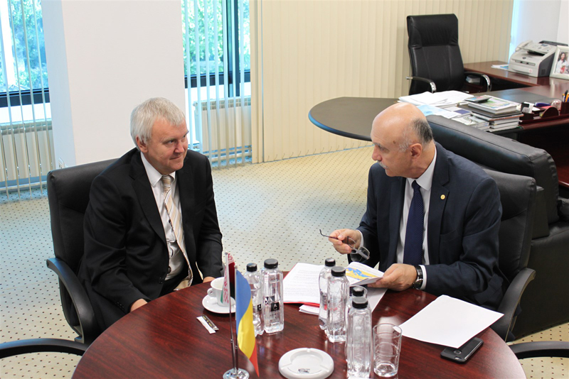 Ambasadorul Republicii Belarus, în vizită la CCINA - ambasadorul-1536853071.jpg