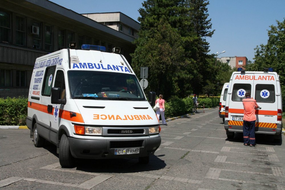 Ministerul Sănătăţii vrea să angajeze mai mulţi medici în serviciile de ambulanță - ambulanta-1651832927.jpg