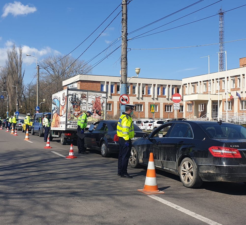 Zeci de șoferi lăsați fără permise, pe șoselele din județul Constanța! - amenzirutiera-1601385313.jpg