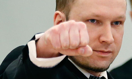 Breivik a renunțat la salutul  extremist - andersbehringbreivikge008-1334840402.jpg