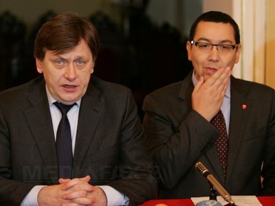 Ce s-a discutat în ȘEDINȚA SECRETĂ a USL - antonescupontaliviuchirica-1389599395.jpg