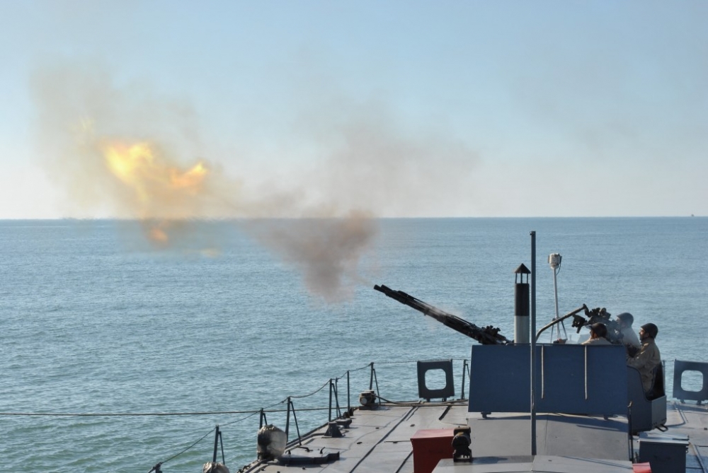 Antrenament cu rachete în apele Mării Negre - antrenamentcurachetedelupta-1399618638.jpg