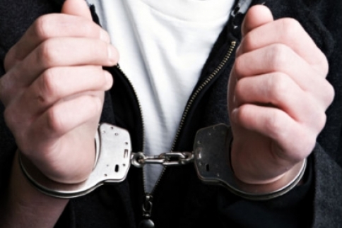 20 de persoane, printre care și polițiști, la arestare în dosarul mega-furturilor din portul Constanța! - arest1323865285-1332319174.jpg
