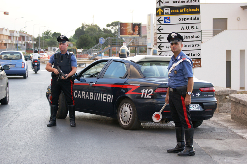 Lovitură dură  pentru mafia italiană.  Capii clanului Spada, arestați de carabinieri - arestitalia-1460553259.jpg
