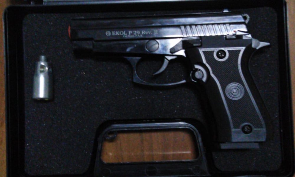 Anchetat penal pentru un pistol adus din Turcia - armafrontiera2-1576268515.jpg