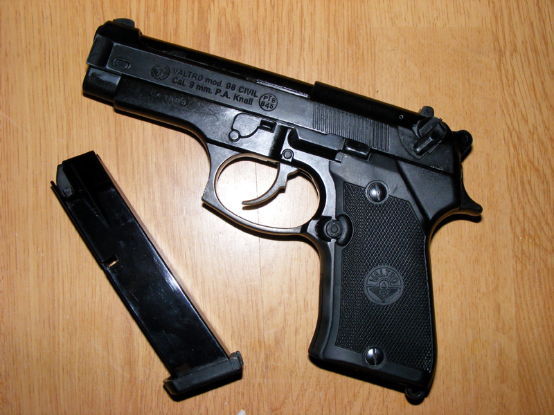 Arme confiscate în județul Constanța - armeconfiscateinjudetulconstanta-1410101857.jpg