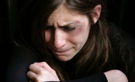 Un austriac și-a violat timp de 40 de ani fiicele bolnave psihic - at-1314341809.jpg