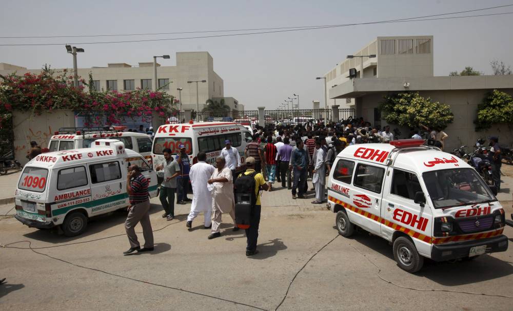 Atac armat la o universitate în nord-vestul Pakistanului - atac-1453273144.jpg
