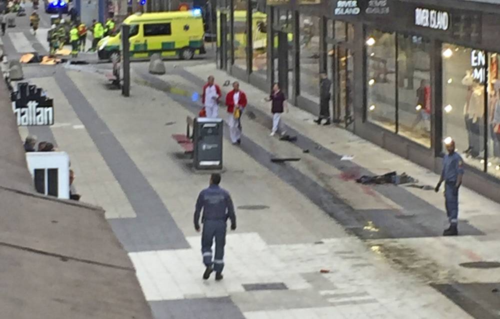 Autorul atacului de la Stockholm ceruse azil în Suedia - atac2-1491746061.jpg