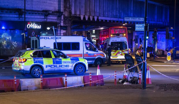 DEZVĂLUIRI INCREDIBILE. Un român s-a bătut cu teroriștii, în timpul atacului de la Londra: 