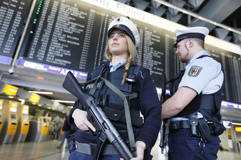 Atentat ce viza aeroportul  din Berlin, gândit cap-coadă. Detalii incredibile din anchetă - atentatgermania-1476192280.jpg