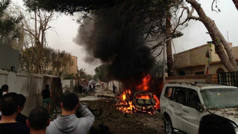 ATENTAT în centrul orașului Bagdad: Cel puțin opt persoane au murit - atentatmasinacapcanaambasadafran-1389530900.jpg