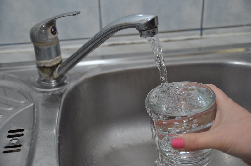 Atenție, se oprește apa în mai multe localități din județul Constanța! - atentieapa-1540918800.jpg