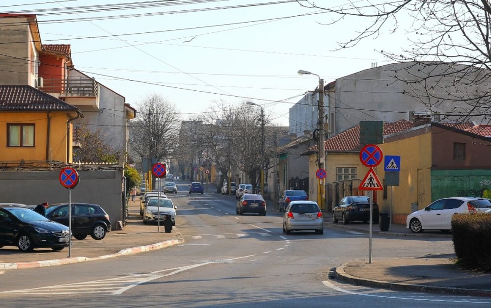 ATENŢIE, șoferi! De marți, trei străzi din Constanța vor avea sens unic - atentieconstanteni-1617523611.jpg