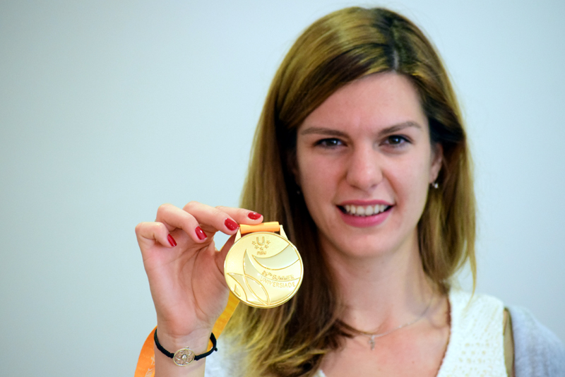 Atleta Alina Rotaru, premiată pentru aurul de la Universiadă - atleta-1513273929.jpg
